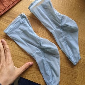 Darner Socks Sheer blue size 5 - 7.5